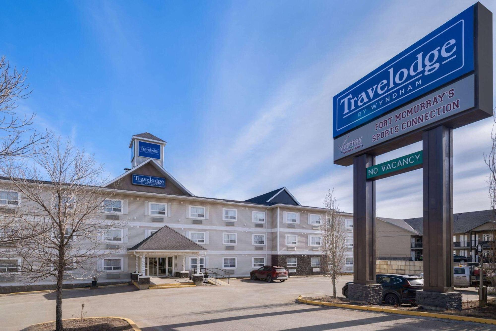 Travelodge By Wyndham Fort Mcmurray Exteriör bild